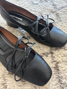 Nicole Saldana Black Leather Lace-Up Low Block Heel Pumps